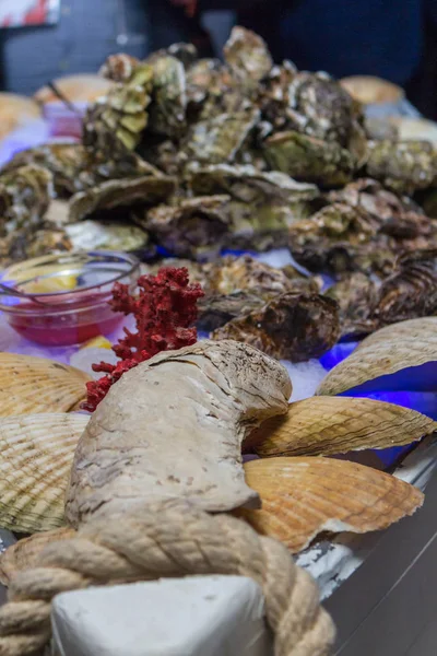 İstiridye baharat buz tablo ile. Kurumsal