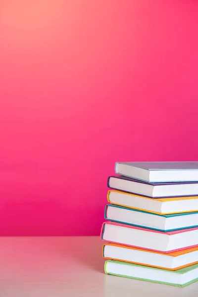 Stack Colorful Books Bright Colorful Pink Background Free Copy Space — Stock Photo, Image