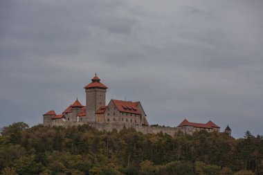 Eski şatonun manzarası