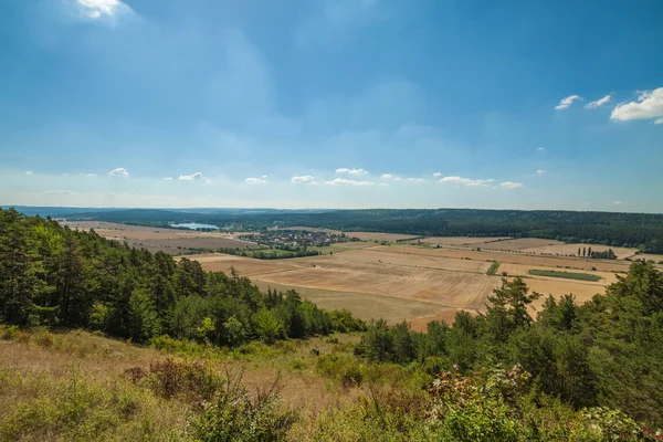 Vackert sommarlandskap — Stockfoto