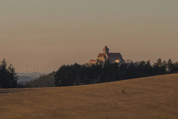 Landschap in het voorjaar van — Stockfoto