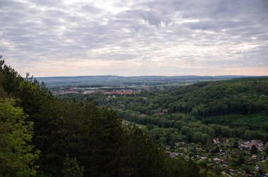 Yaz mevsiminde manzara