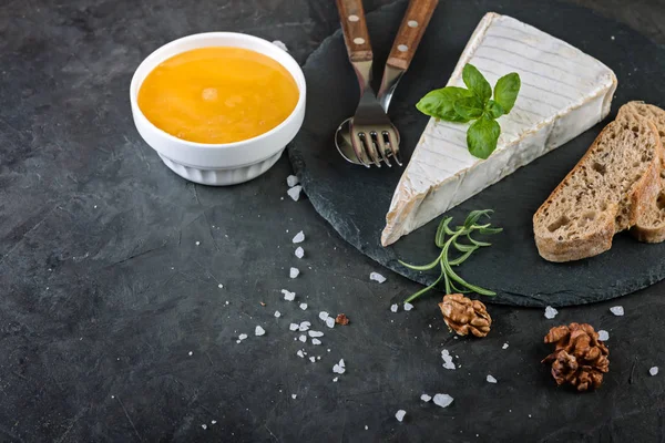 Fresh Brie Cheese Ciabatta Dark Stone Background — Stock Photo, Image