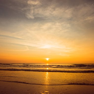  Gün batımında Kijkduin Beach'te Lahey, Hollanda, Hollanda