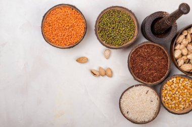 tahıllar, tohum, fasulye, beyaz masa üzerinde bir kase tahıl