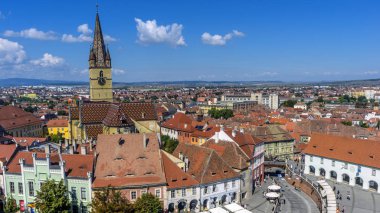 Piata Mare Büyük meydanı, Sibiu, Romanya.