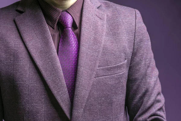 Hombre en traje caro personalizado elegante a medida. De cerca. . —  Fotos de Stock