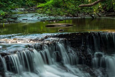 Küçük ama güzel şelaleler