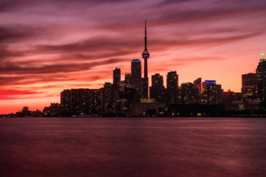 Bir gün daha doğal ışık göl, Toronto, Ontario, Kanada içinde