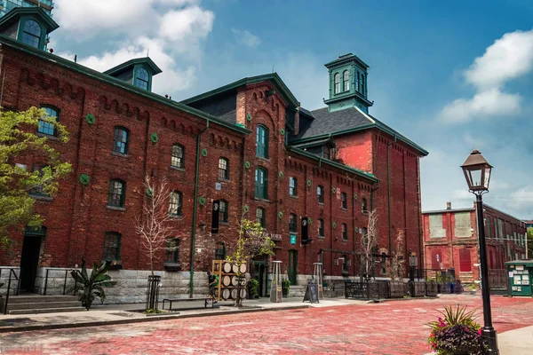 Benzersiz binaların damıtım, Toronto, Ontario, Kanada