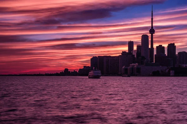 Choppy Waters Lake Ontario Toronto Cityscape — Stock Photo, Image