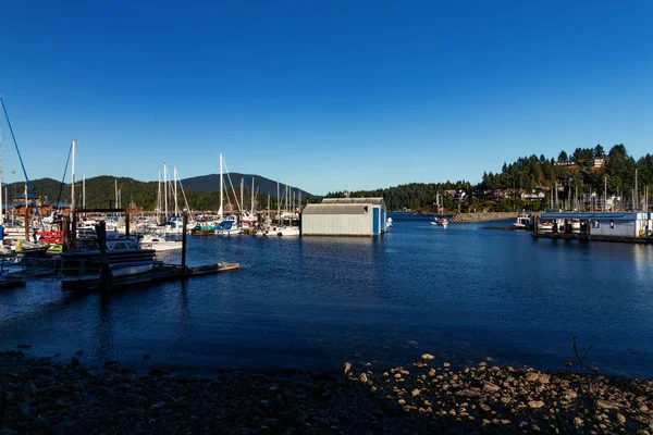 Vacker kväll i Gibsons, BC — Stockfoto