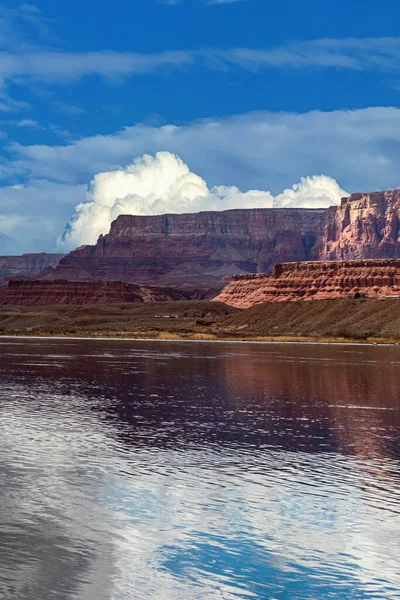 Still Colorado River Boats Get River Lees Ferry Landing Page — Stockfoto