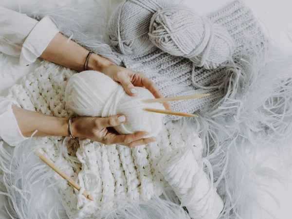 Detail View Female Hands Holding Threads Knitting Background — Stock Photo, Image