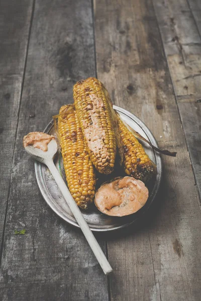 Grilled Corn Sauce Wooden Background — Stock Photo, Image