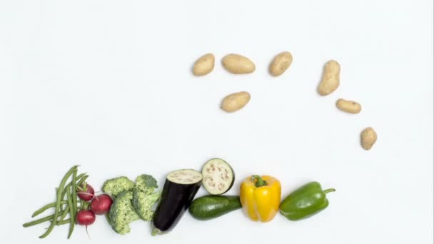 Fehér Alapon Izolált Élelmiszer Piramis Egészséges Étkezési Koncepció — Stock videók