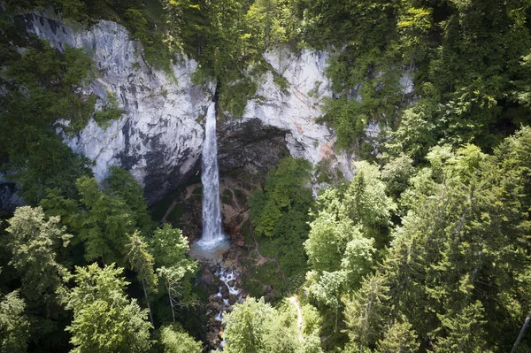 Vista Aérea Una Cascada Gigante Llamada Cascada Wildensteiner Austria — Foto de Stock