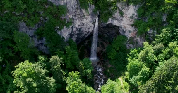 Drone Lotu Nad Olbrzymi Wodospad Zwany Wildensteiner Wodospad Austrii — Wideo stockowe