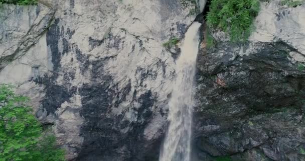 Vol Drone Dessus Une Cascade Géante Appelée Cascade Wildensteiner Autriche — Video