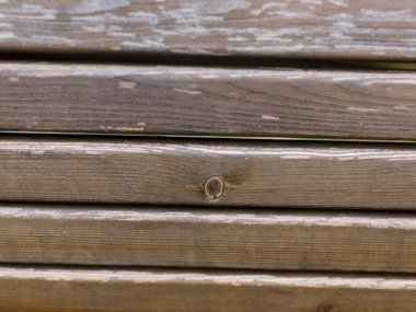 Kahverengi ahşap plakalar şablonuyla marangozluk