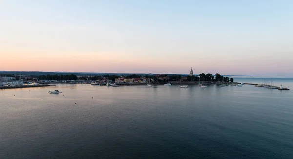 Drone Aéreo Vista Nascer Sol Sobre Porto Com Iates Novigrad — Fotografia de Stock