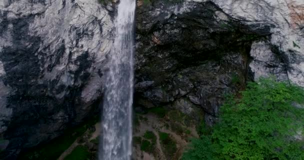 Vol Drone Dessus Une Cascade Géante Appelée Cascade Wildensteiner Autriche — Video