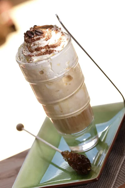 Verre Avec Traditionnel Espresso Con Panna Avec Grains Café Sur — Photo