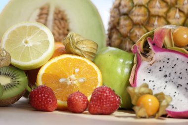 taze olgun egzotik meyve yığını, yakın çekim  