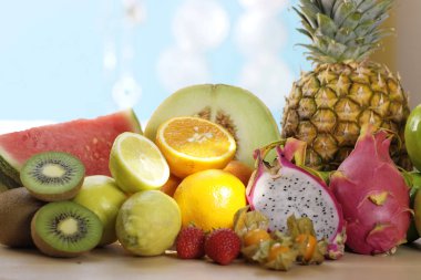 taze olgun egzotik meyve yığını, yakın çekim  