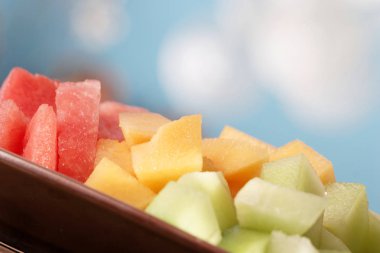 taze meyve salatası kase dilimlenmiş, diyet kavramı, yakın çekim 