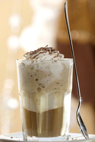 Gelas Dengan Espresso Tradisional Con Panna Close — Stok Foto