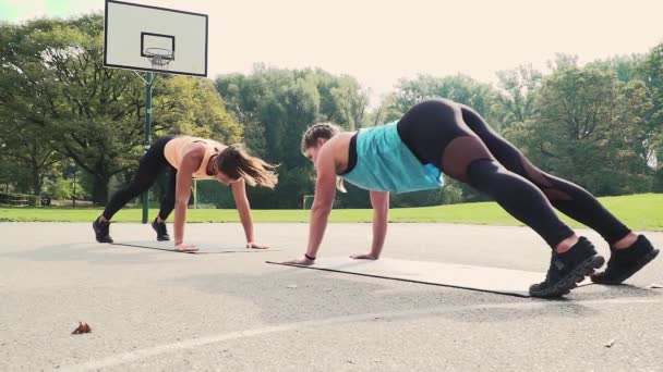 Femmes Vêtements Sport Faisant Des Exercices Étirement Stade — Video