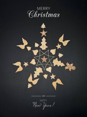 tebrik yazı ve yıldız dışarı-in Noel dekorasyon öğeleri ve siyah kara tahta arka plan çerezleri şeklinde