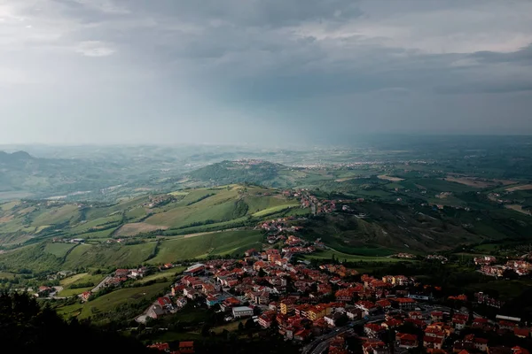 Recorrido por Italia, vista de la ciudad desde arriba — Foto de Stock