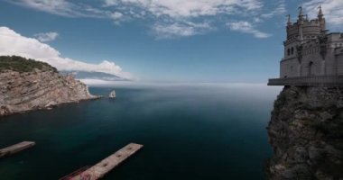 bulutlar ve gökyüzü, gemi iskeleye demirleme taşıma doğal görünümü