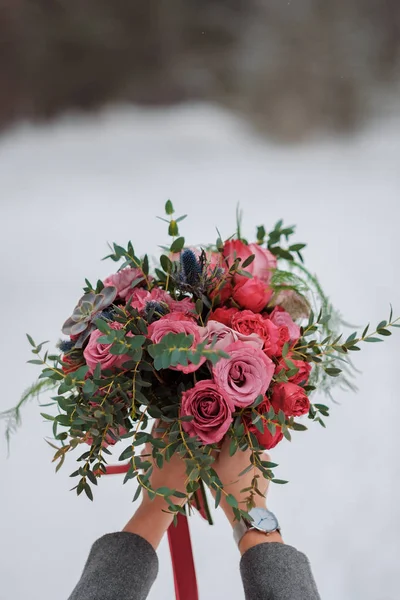 Wedding Bouquet Hands Woman — Stock Photo, Image