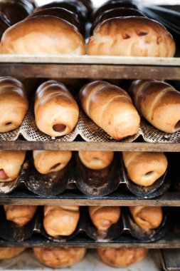 Uzun somunlar, yakın çekim hamur işleri, fırın üretimi..