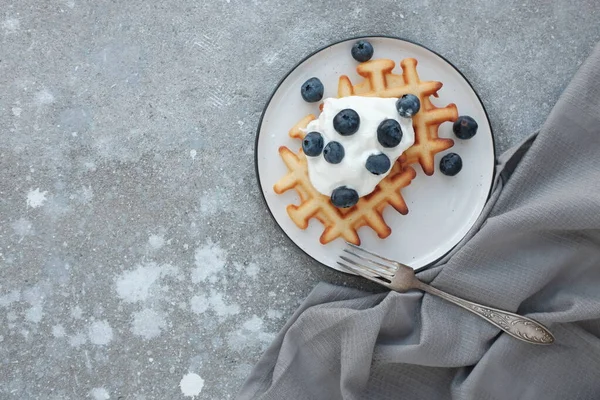 Viennese Waffles Ice Cream Blueberries View Breakfast Concept — Stock Photo, Image