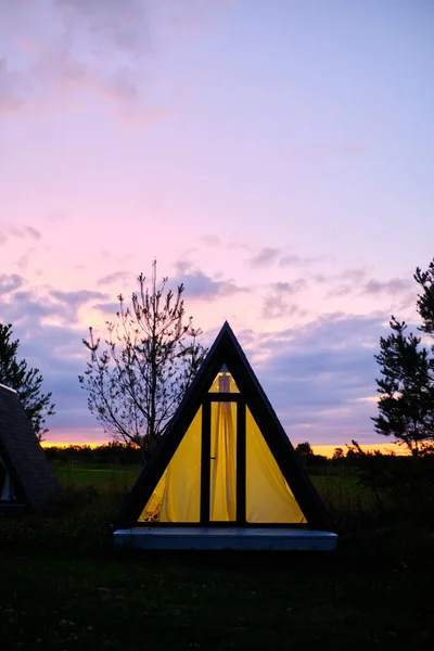 Wigwam Gegen Den Abendhimmel Campingkonzept Glamping — Stockfoto
