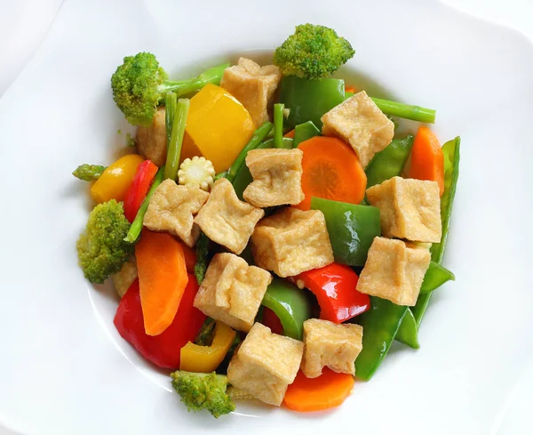 Tofu Frit Aux Légumes Brocoli Carotte Poivron Doux Pois Vert — Photo