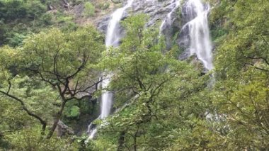 Video klip Khlong Lan şelale, Khlong Lan Milli Parkı Kamphaeng Phet İl Tayland