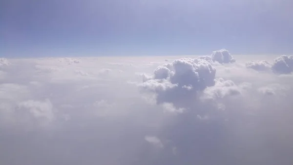 Una Vista Las Nubes Desde Ventana Del Avión —  Fotos de Stock