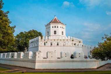 Phra Sumen Fort Santi Chai Prakan parkta. Bangkok, Tayland.