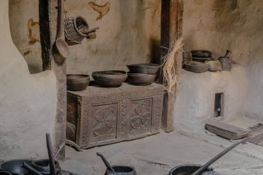 Antik Baltit kale mutfak eşyaları. Karimabad, Hunza Vadisi. Gilgit Baltistan, Pakistan.
