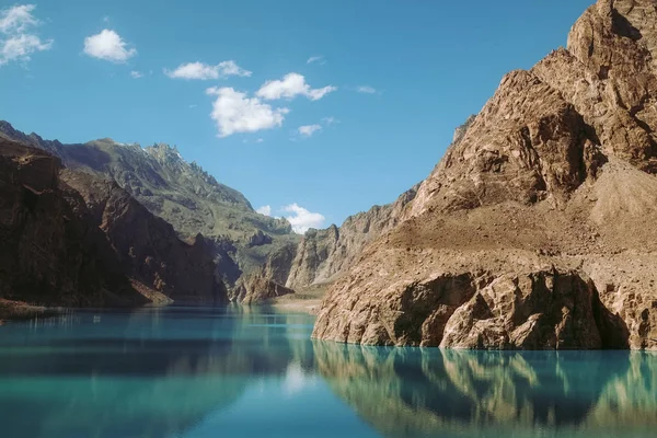 Reflejo Agua Del Lago Attabad Rodeado Montañas Cordillera Karakoram Gojal — Foto de Stock