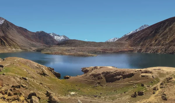 Natuur Landschap Uitzicht Lulusar Lake Met Besneeuwde Bergketen Kaghan Valley — Stockfoto