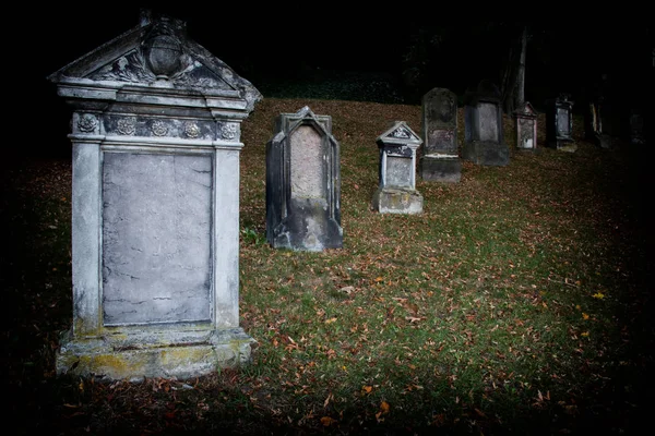 Foto Halloween Fondo Con Espíritus Lápidas Fotos De Stock Sin Royalties Gratis