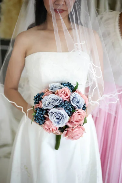 Bride Dress Holding Wedding Bouquet Flowers Greenery Happy Wedding Concept — Stock Photo, Image