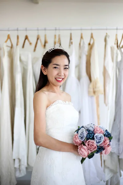 Bride Dress Holding Wedding Bouquet Flowers Greenery Happy Wedding Concept — Stock Photo, Image