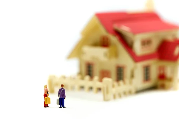 Miniature People Couple Love House Concept Property Ladder Mortgage Real — Stock Photo, Image